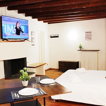 Hbhall Navigli 2 Apartment ميلان المظهر الخارجي الصورة